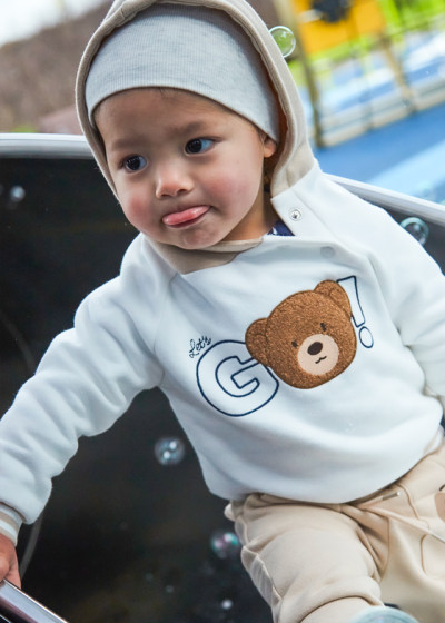 Pullover con cappuccio